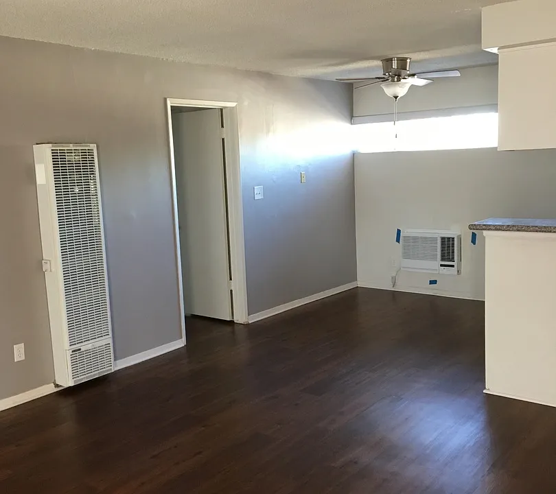 Coach House Apartments