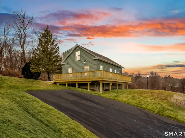 11 Tomlinson Avenue, Plymouth, CT 06786