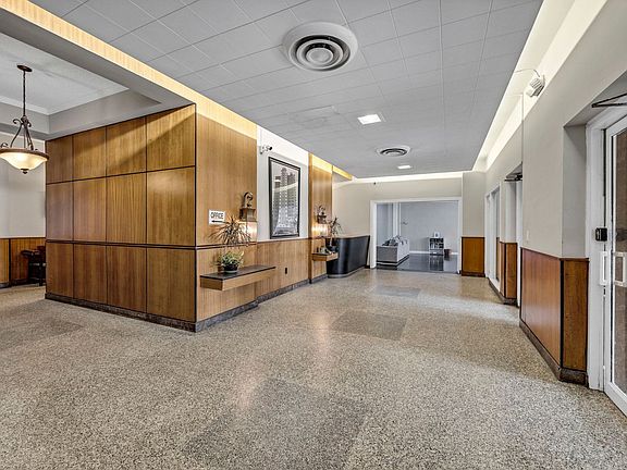 5th image of 1230 Pendleton St #5F