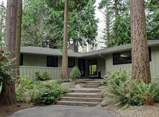 101 Cedar Crest Ln, Bellevue, WA 98004