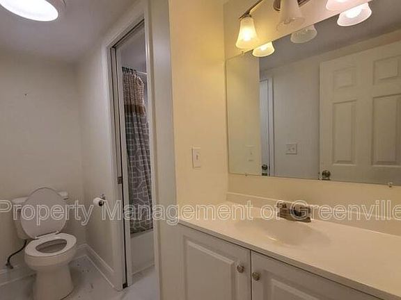 5th image of 206 Azalea Ct #B