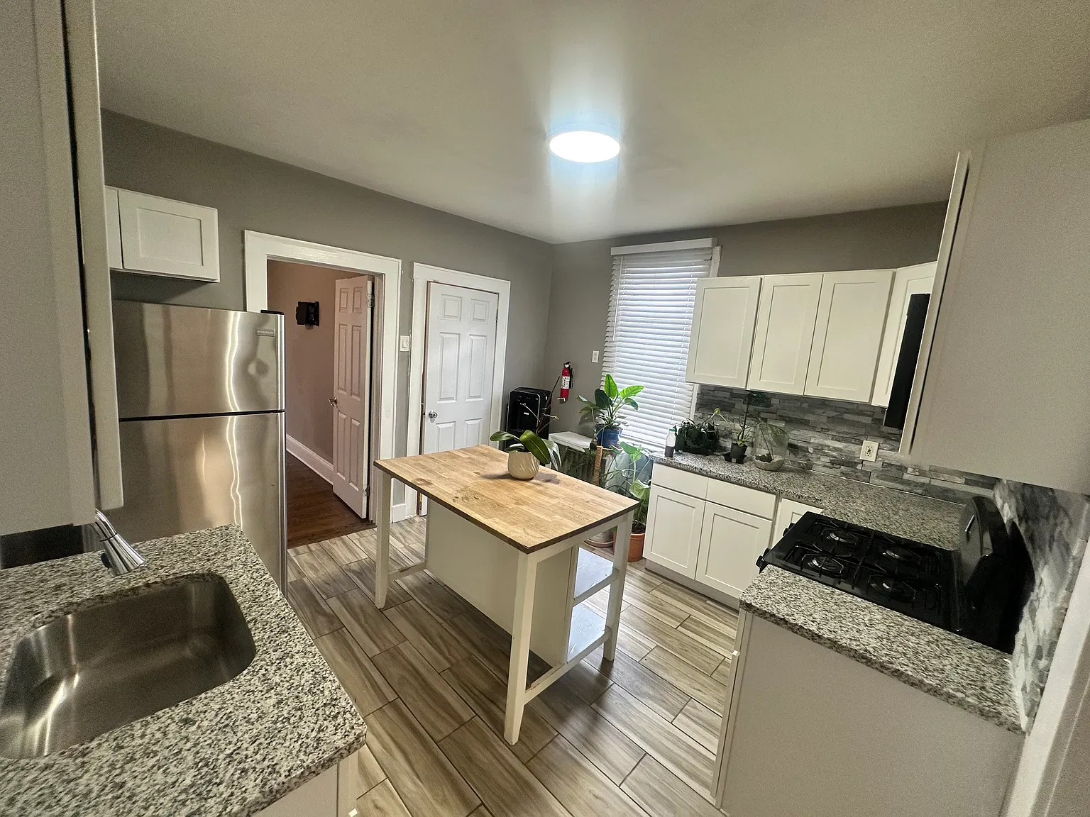 2 bed, $2,380 — Photo 2