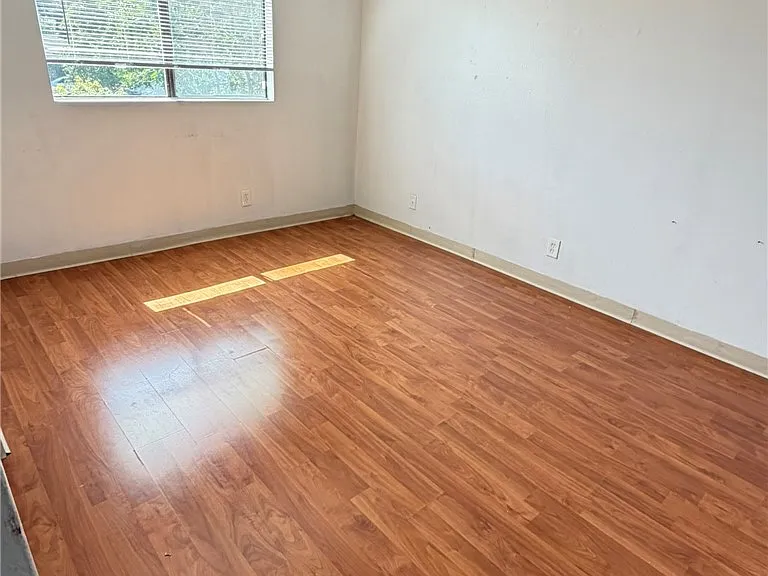 4880 Pacific Ave — Photo 14