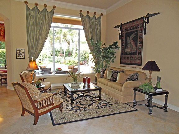 4th image of 201 SW Palm Cove Dr