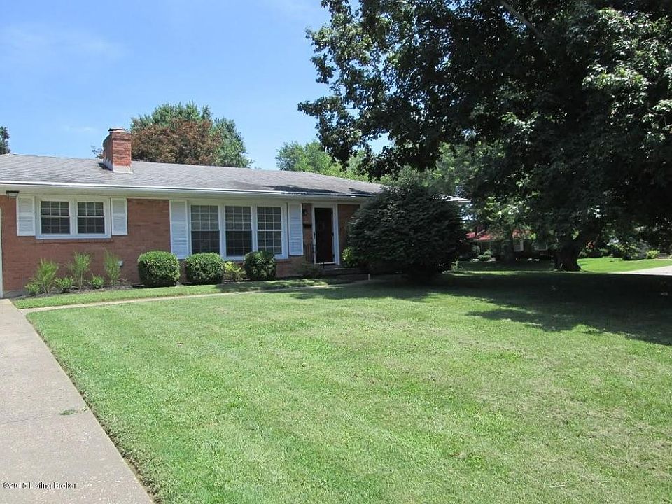9815 Front yard