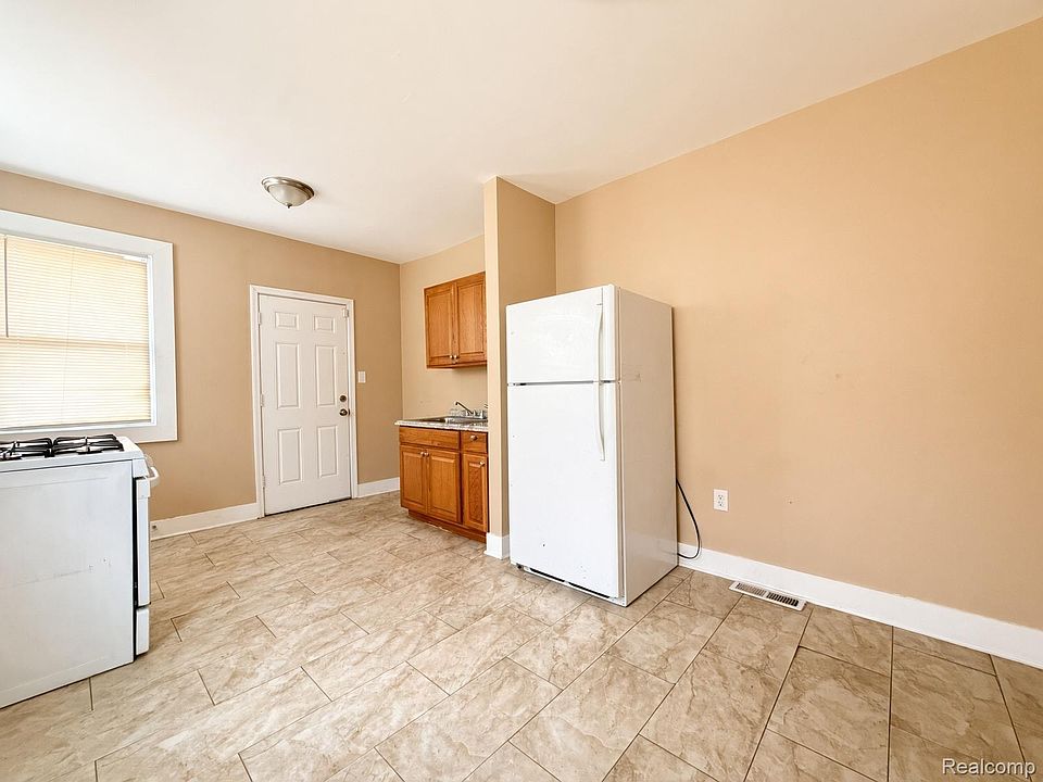 6349 Barlum St, photo 8