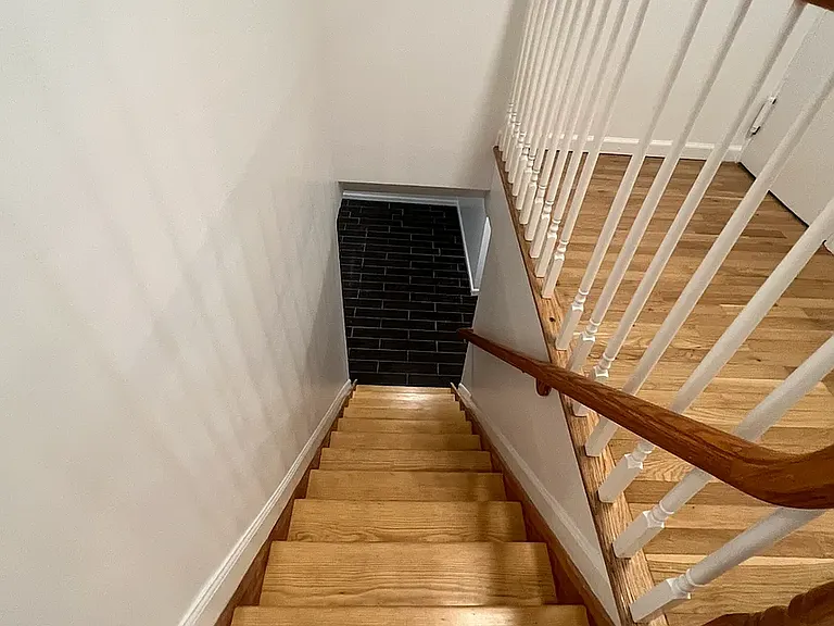 329 Menahan St #1A — Photo 14
