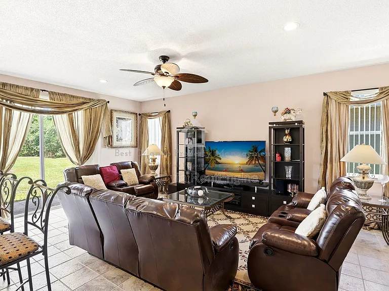 824 Lake Biscayne Way — Photo 22
