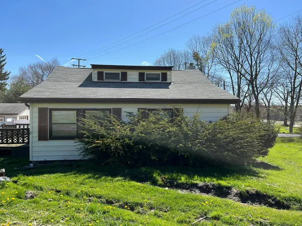 11244 State Route 44, Mantua, OH 44255