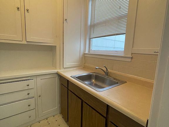 2nd image of 2845 Van Ness Ave APT 105
