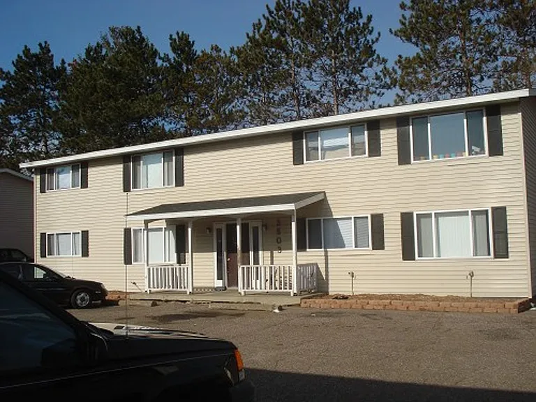 3503 Schofield Ave — Photo 1
