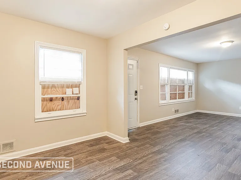 9725 Red Lane Dr — Photo 9