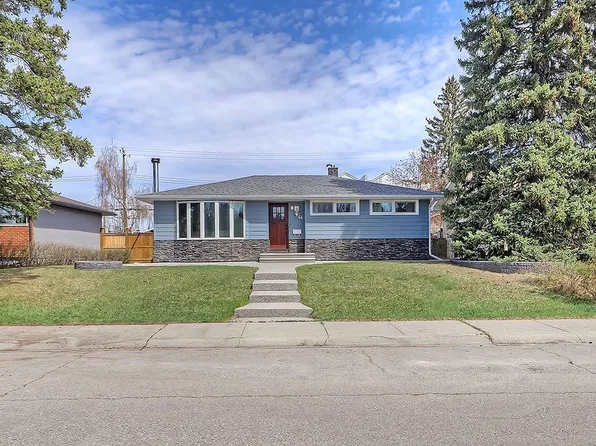 44 S Granlea Pl SW, Calgary, AB T3E 4K2