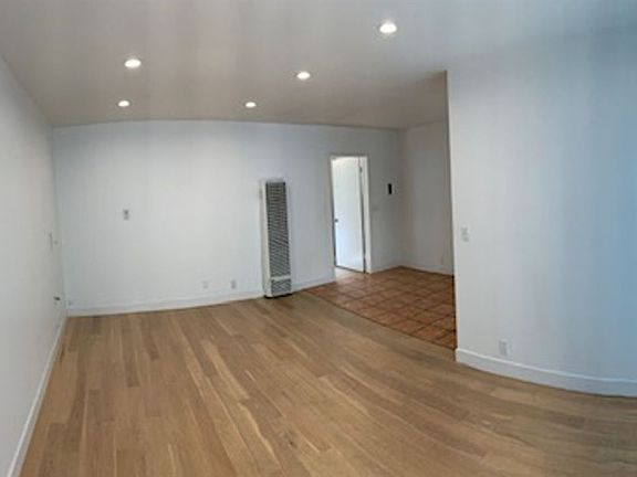 5th image of 2615 2nd St APT 6