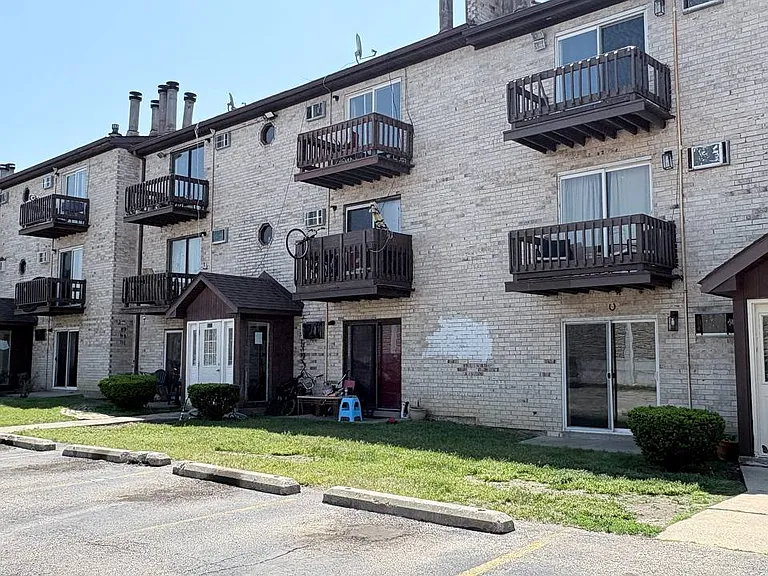 4241 Jennifer Ln #1A — Photo 1