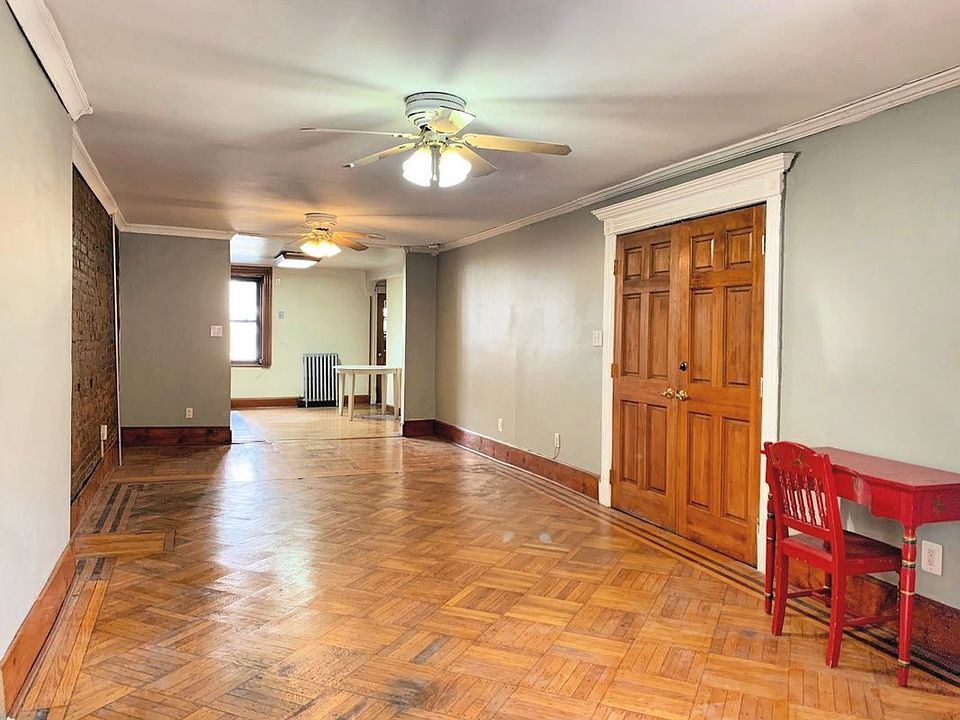 1st image of 219 Macdonough St APT 1