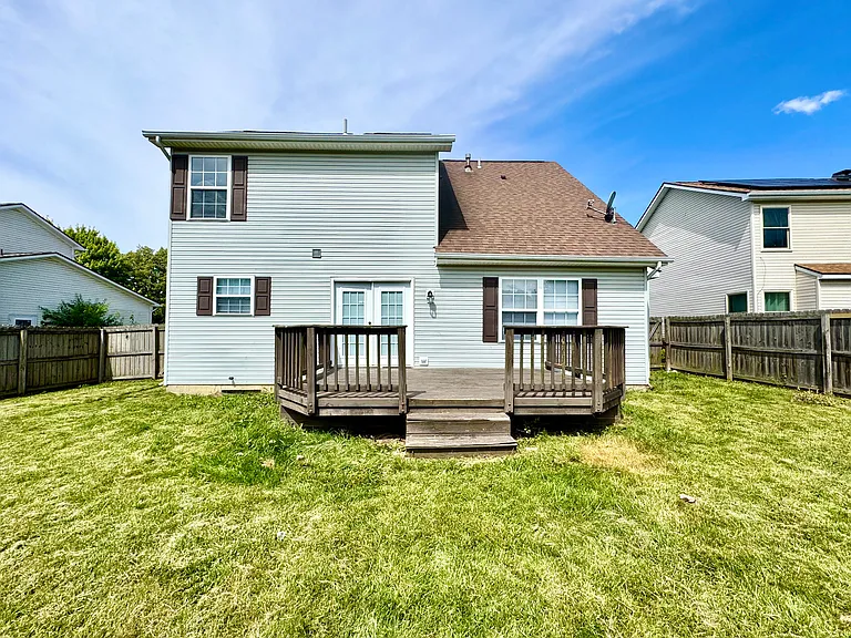 6328 Wellington Pl — Photo 2