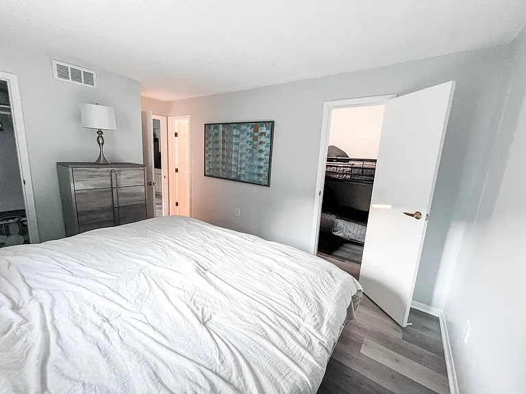 4215 E Bay Dr #1701C — Photo 11