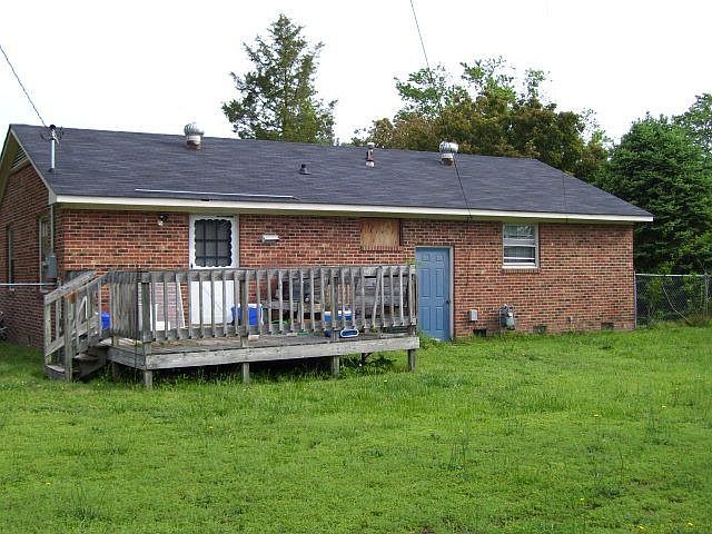 2nd image of 705 Ward Dr