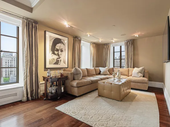 140 East 63rd Street 11A image 3 of 18