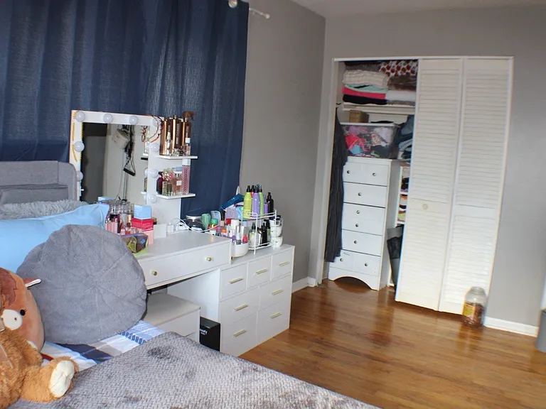 6051 Robert Dr — Photo 17