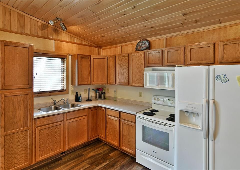 1st image of 24101 Clam Lake Dr