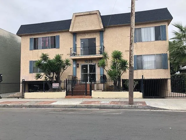1025 N Mariposa Ave #8 — Photo 17
