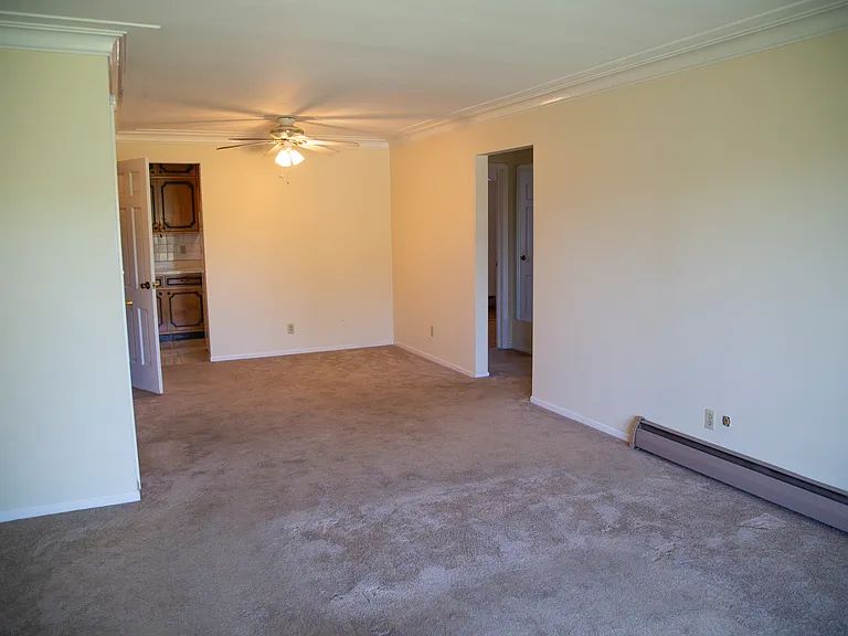 855 N Madison Ave #4 — Photo 11