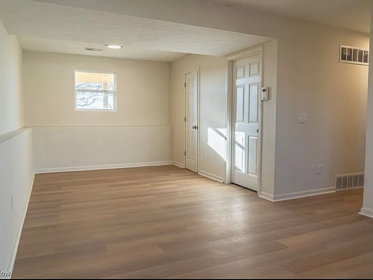 345 Westgrove Ct — Photo 11