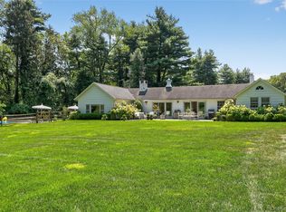 760 Chicken Valley Rd, Locust Valley, NY 11560