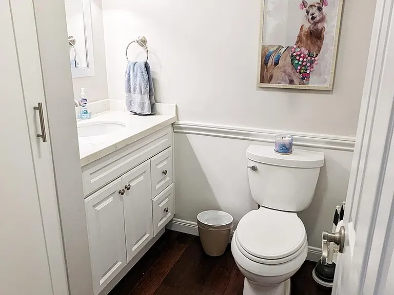 2410 Albatross St #6 — Photo 9