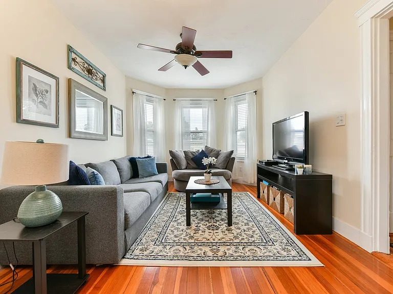 155 King St #3 — Photo 2