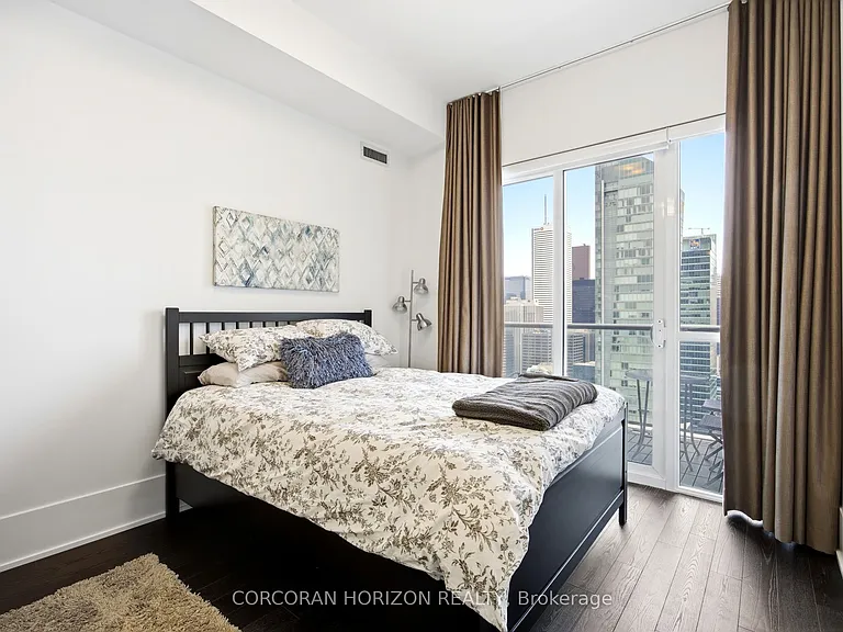 300 Front St W #4403 — Photo 26