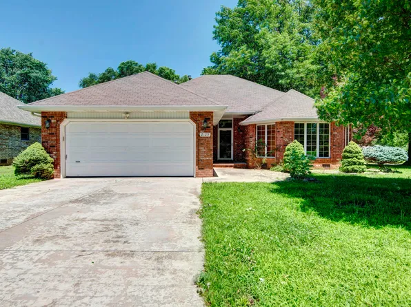 2129 E Cherryvale Street, Springfield, MO 65804