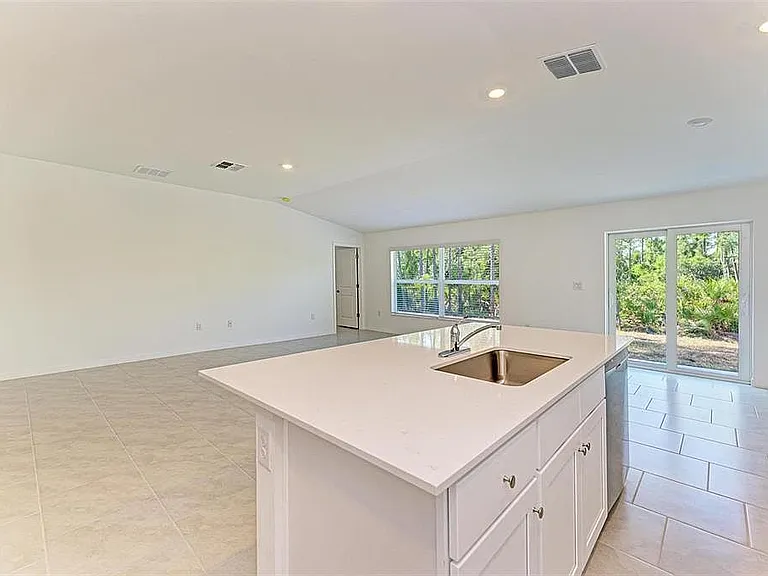 23444 Steeple Ave — Photo 11