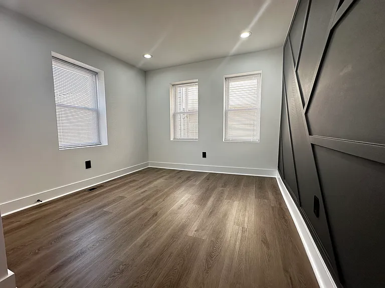 1015 S 6th St #2 — Photo 14