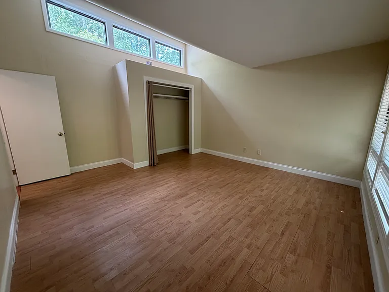 41 Greenside Ln — Photo 28