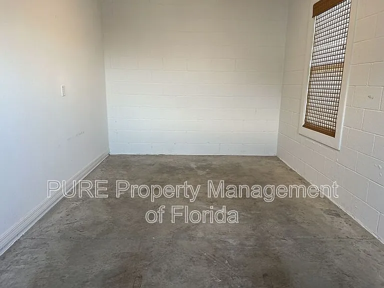 10376 SW 99th St — Photo 63