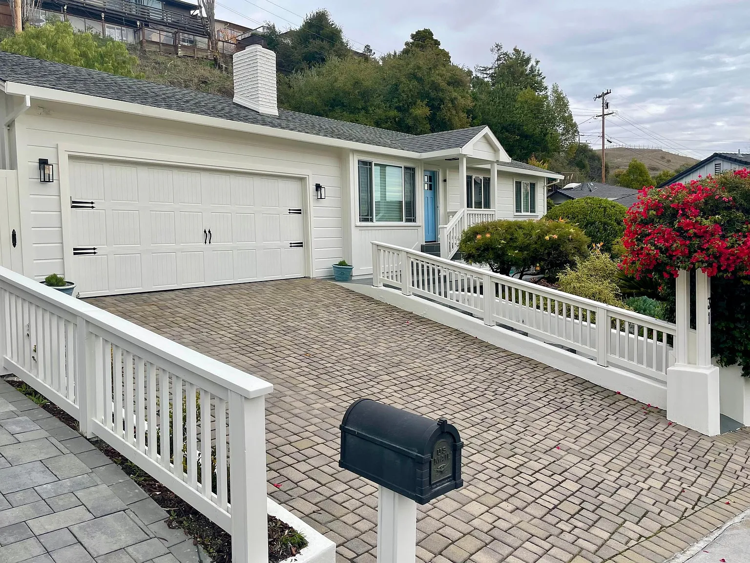 3 bed, 1700 sqft, $9,000 — Photo 2