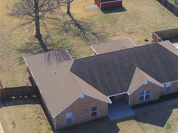 1742 W Laurel Ave, Rogers, AR 72758
