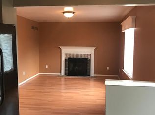 23222 Westwood Dr, Brownstown, MI 48183