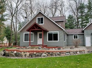 108 Whitebirch Dr, Houghton Lake, MI 48629