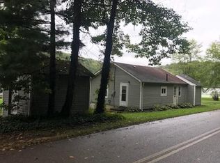 1749 Lilly Rd NW, Minerva, OH 44657