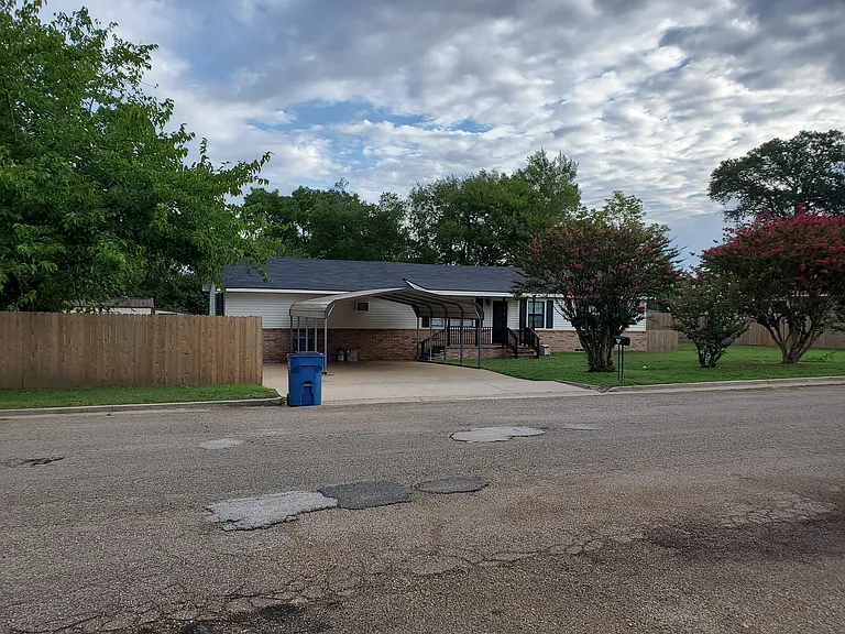 103 Sherry Dr — Photo 34