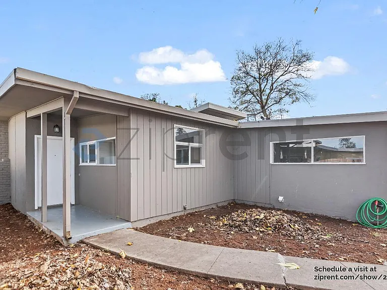 2802 Georgetown St — Photo 19