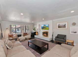 271 Bluebird Ct, Big Bear Lake, CA 92315