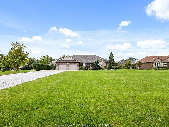5th image of 1352 Tecumseh Rd