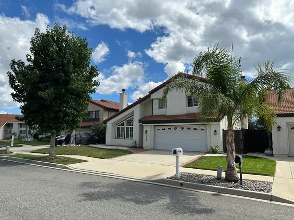 2364 Amber Grove Ct, Simi Valley, CA 93065