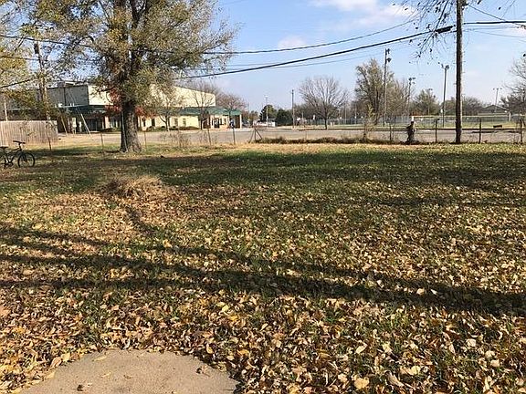 4th image of 1115 Haven Dr