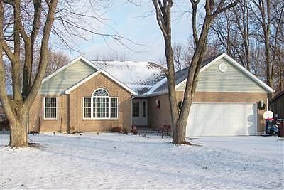 1st image of 3754 N Lake Shore Dr